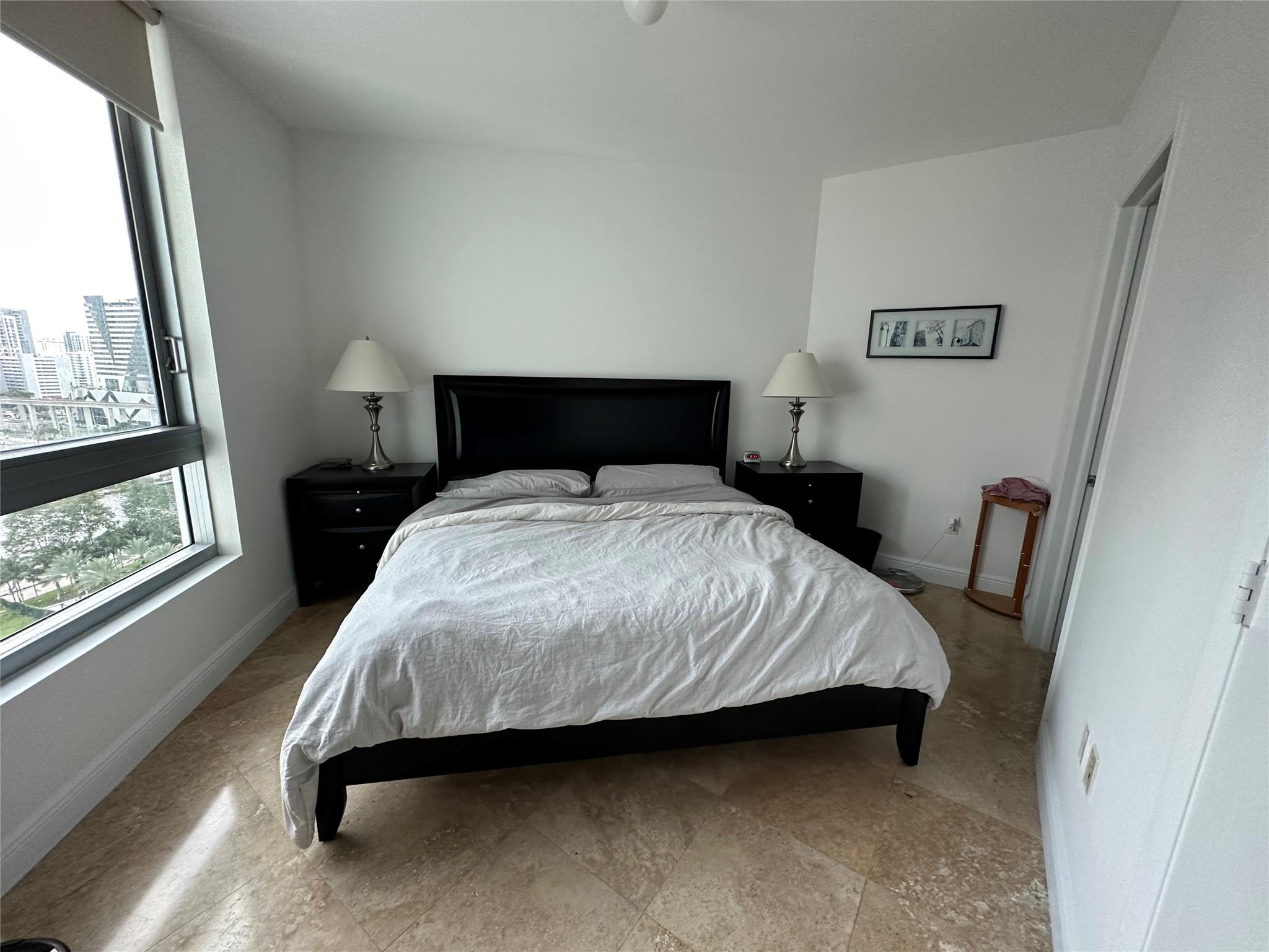 WIND CONDO - Residential Lease