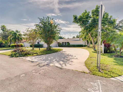 8 NW 24th St, Delray Beach, FL MLS: F10504469