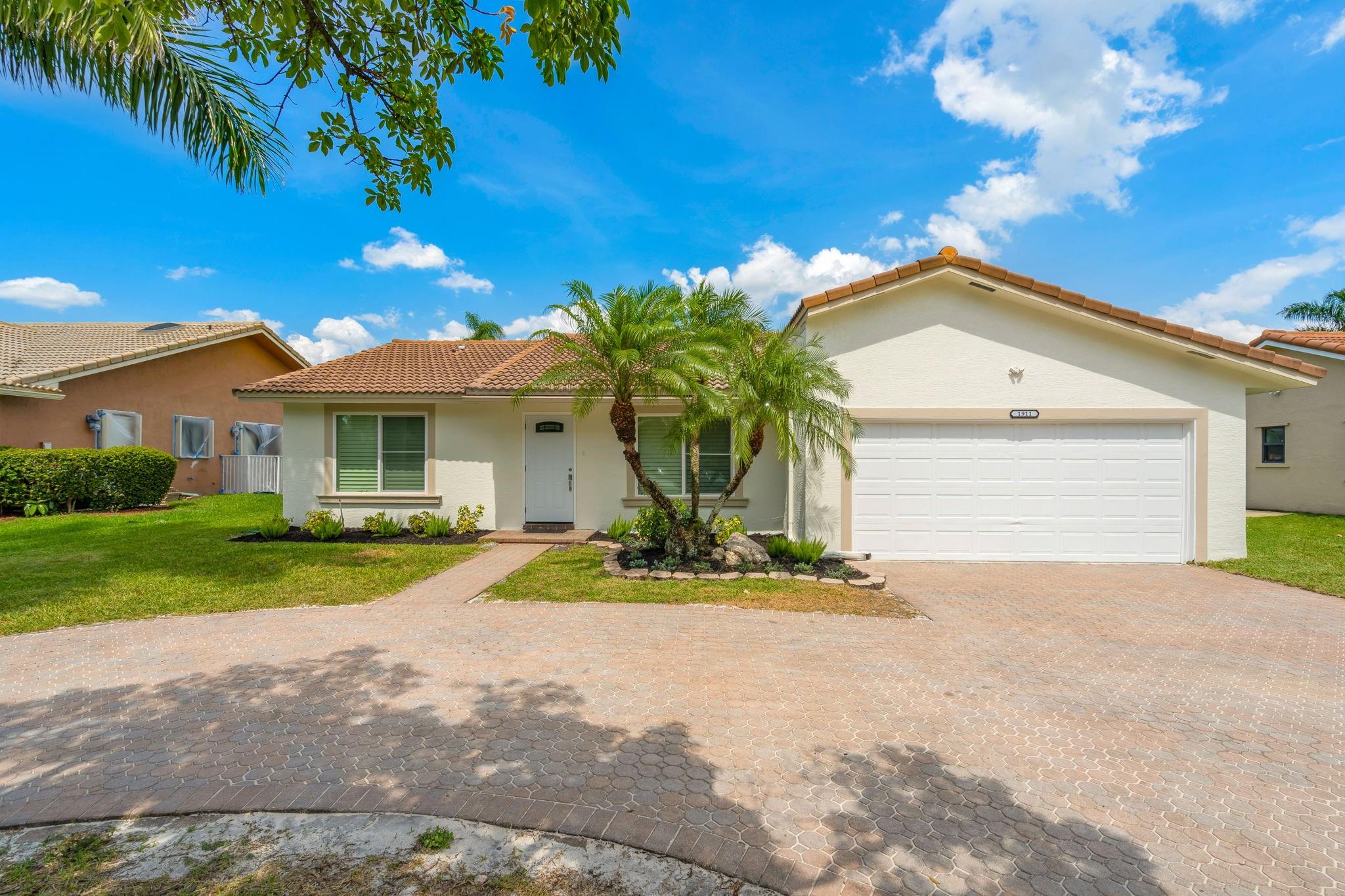 beautifully updated 4-bedroom, 2-bath single-story home in Coral Springs' desirable Cypress Run. Enjoy over 2,100 sq ft of living space with an open floor plan, impact windows, and a modern kitchen with stainless steel appliances.
Step outside to a private screened pool, fenced yard, and gorgeous lake views—perfect for entertaining. Home also features a 2-car garage, circular driveway, whole-house generator, and no HOA.
Located near top-rated schools, parks, and shops.
Available now. Contact for pricing and showings!