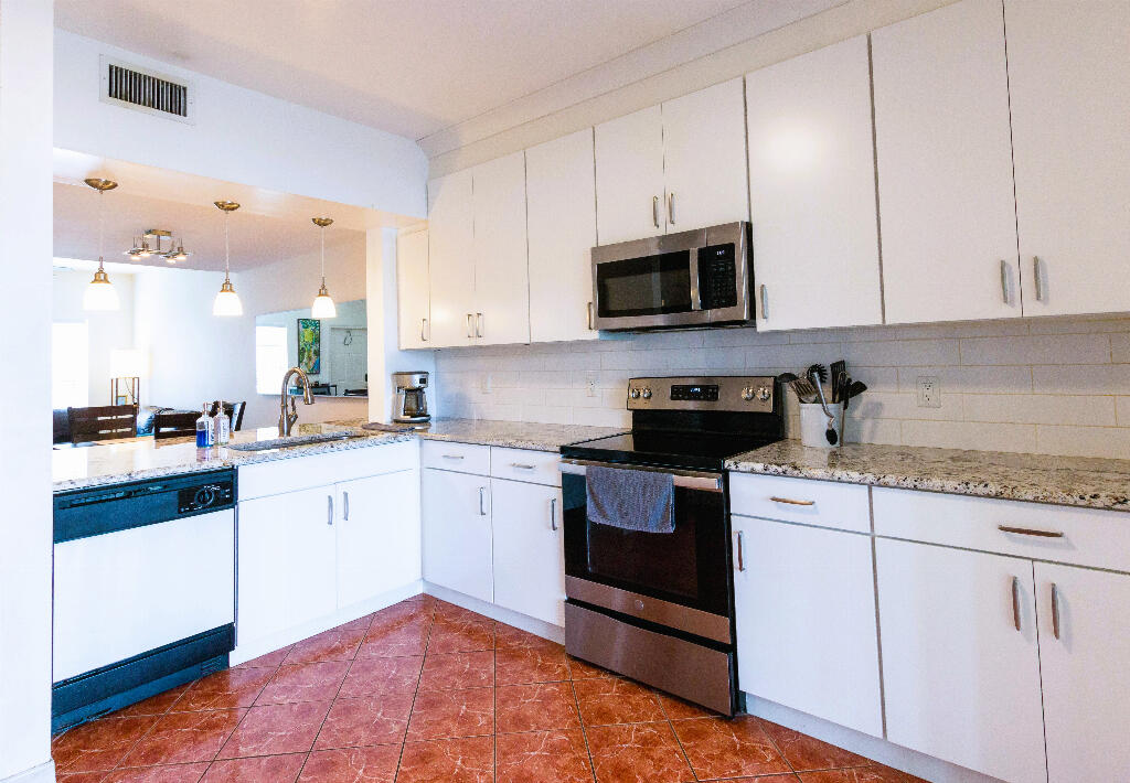 BANYAN OAKRIDGE COMMERCIAL PLAT - Residential