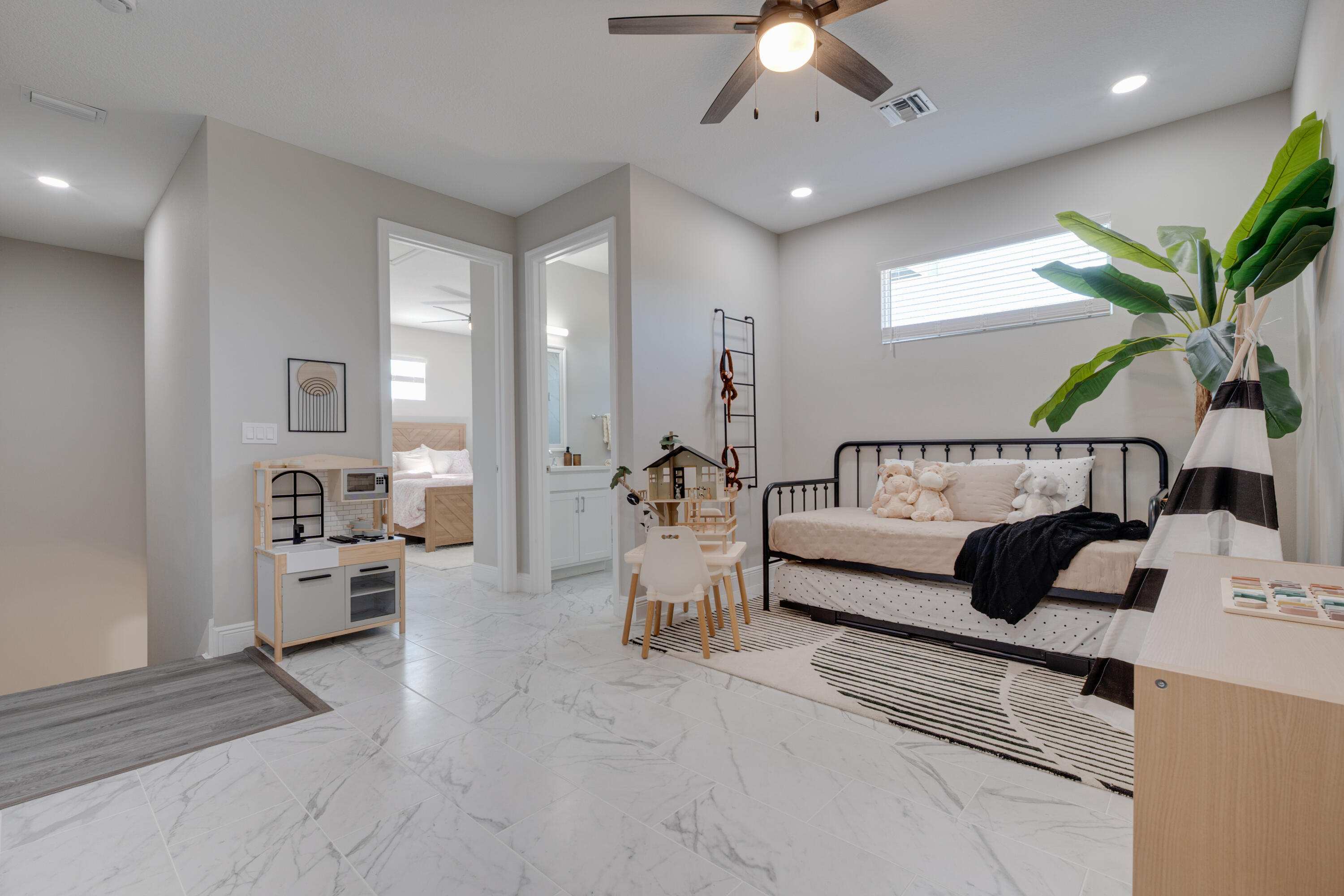 BRIDGEPOINTE SUBDIVISION - Residential