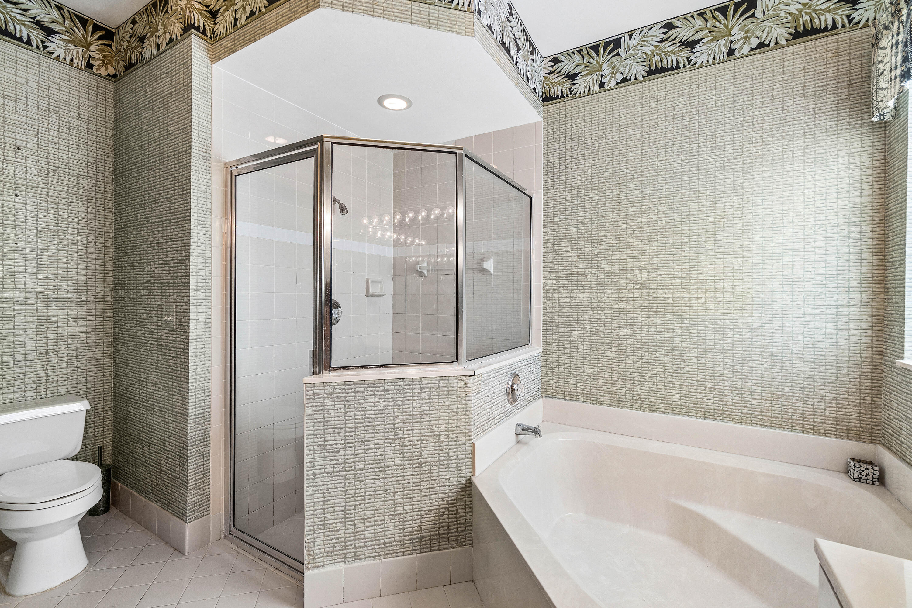 LAKES OF WESTCHESTER - Residential