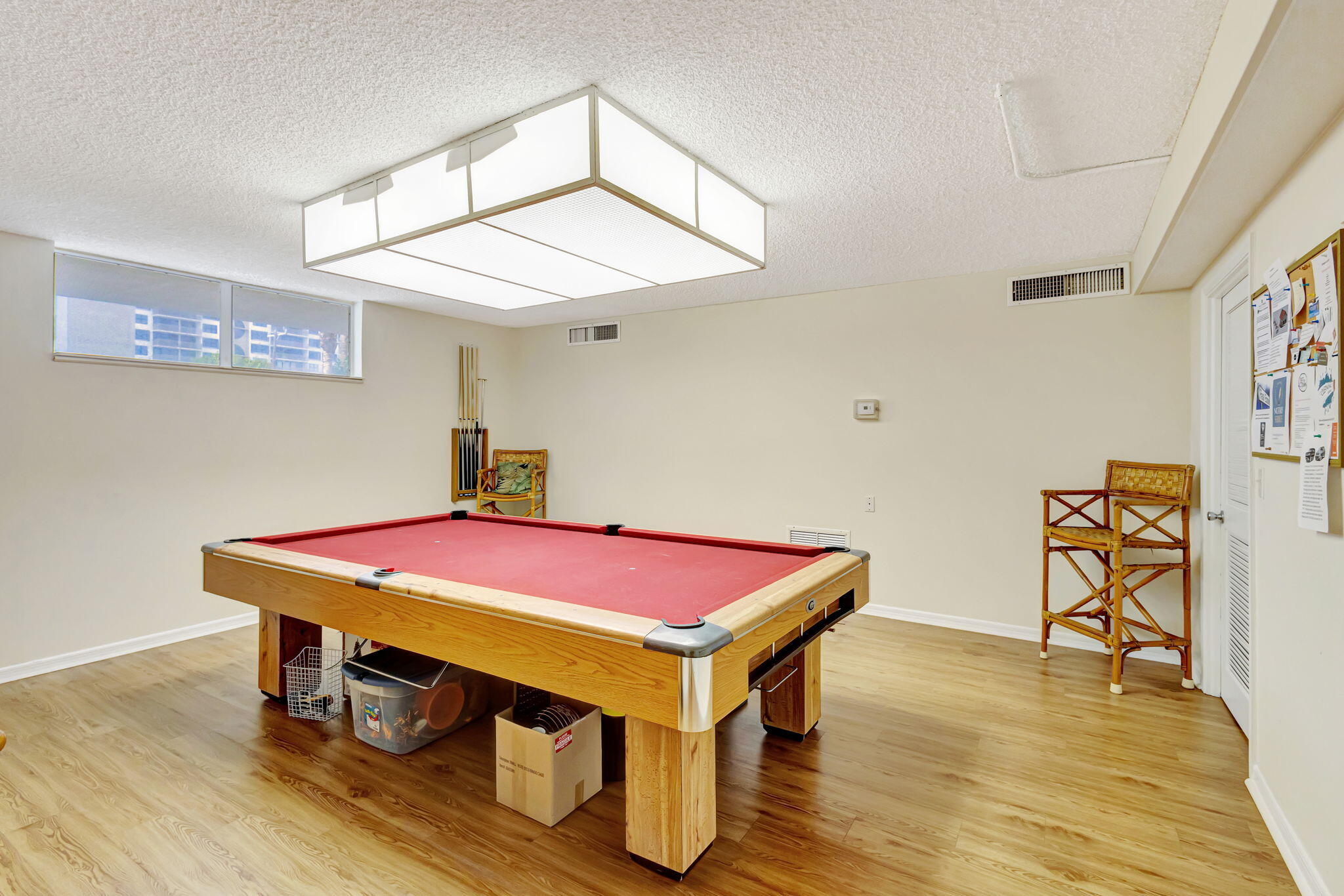 VILLA TOWERS CONDO - Residential Lease