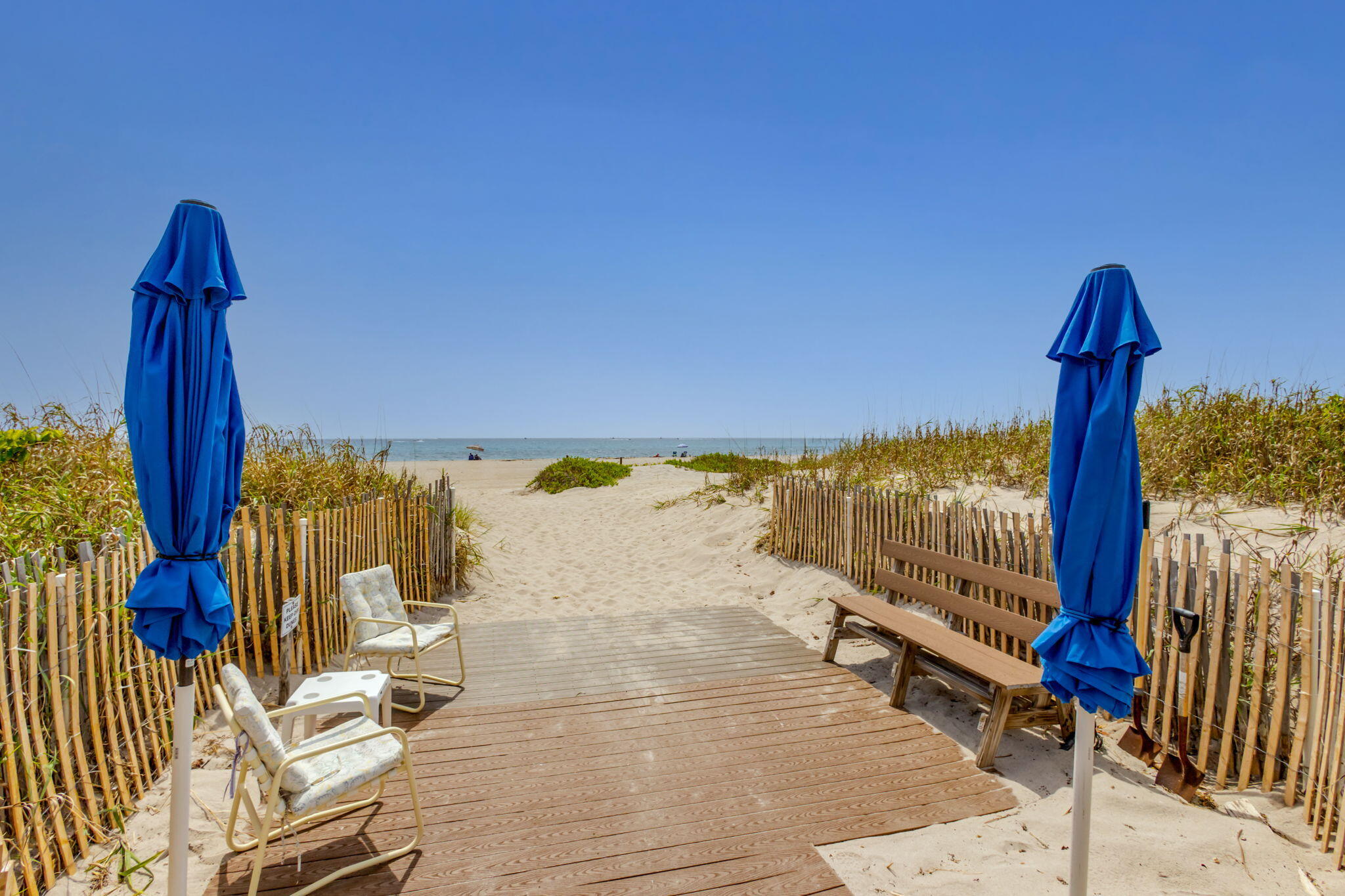 VILLA TOWERS CONDO - Residential Lease