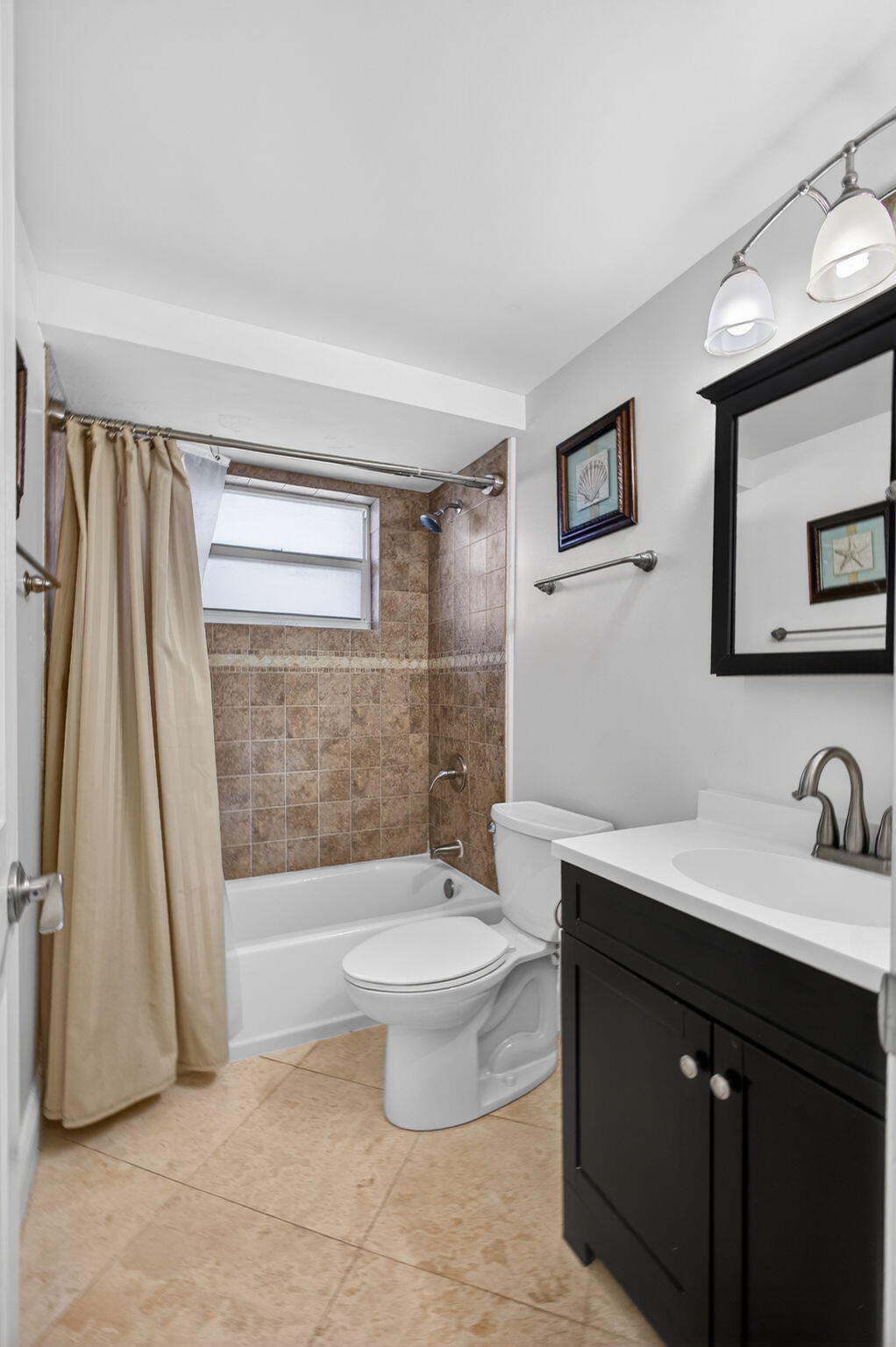 VILLA TOWERS CONDO - Residential Lease