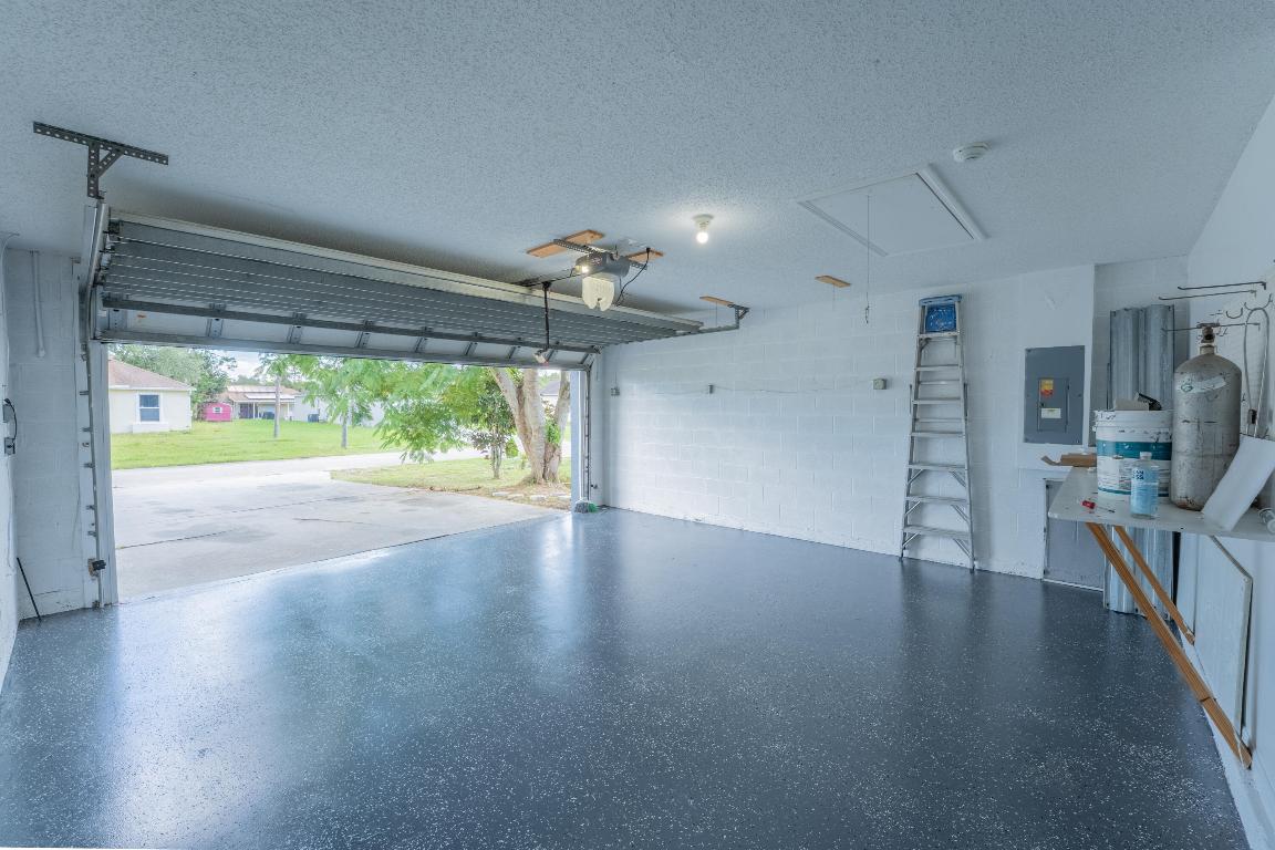 PORT ST LUCIE SECTION 18 - Residential