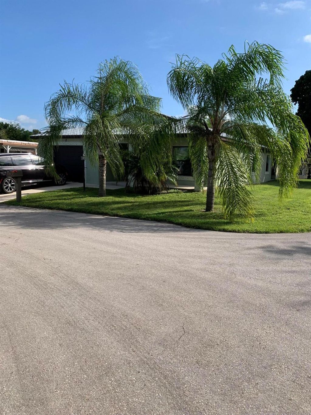 Photo of 2 Las Olas Lane, Port Saint Lucie, FL 34952 (MLS # R10927926)