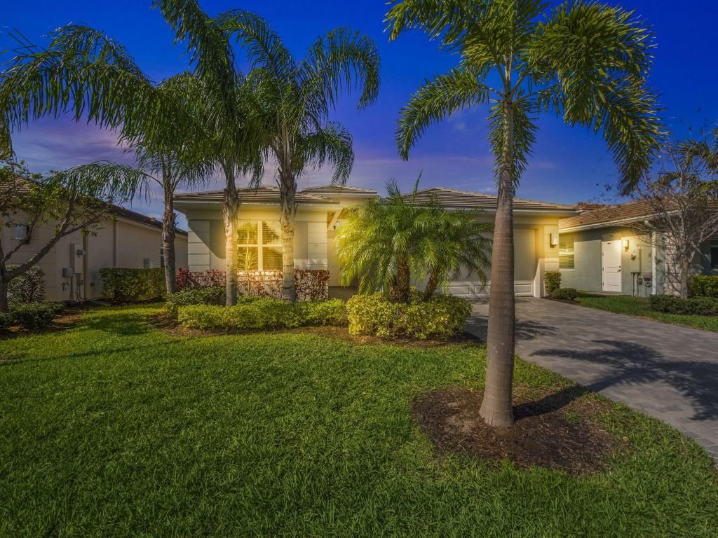 Photo of 10997 SW Sunray Street, Port Saint Lucie, FL 34987 (MLS # R11131804)