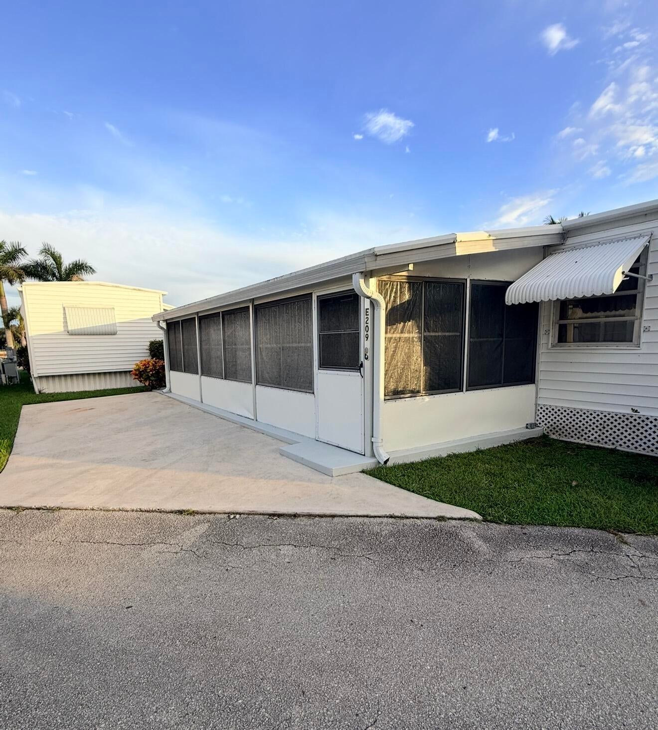 209 E Eagle Drive E