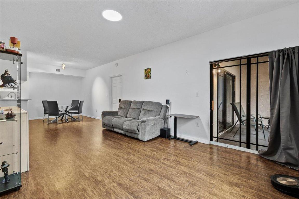 SAN MATERA THE GARDENS CONDO - Residential