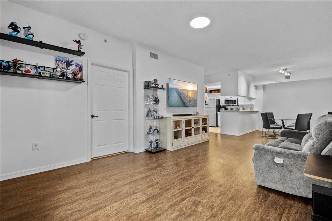 SAN MATERA THE GARDENS CONDO - Residential