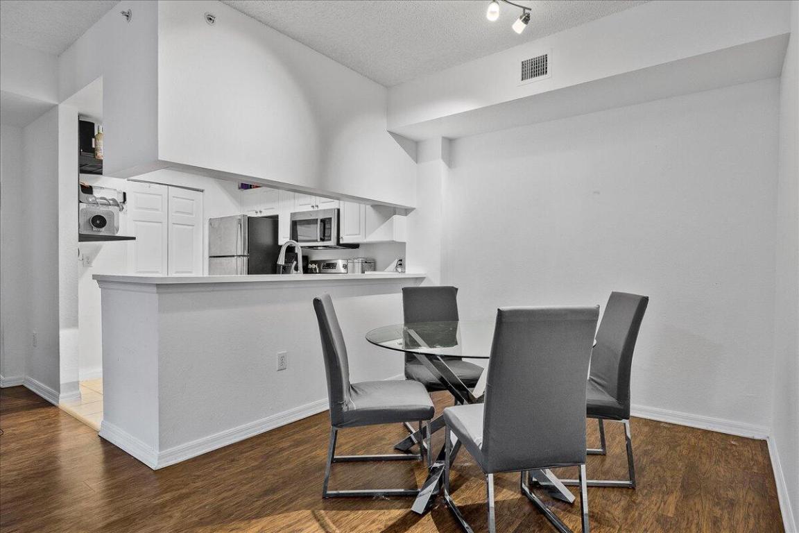 SAN MATERA THE GARDENS CONDO - Residential