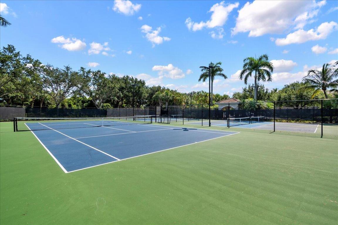 SAN MATERA THE GARDENS CONDO - Residential