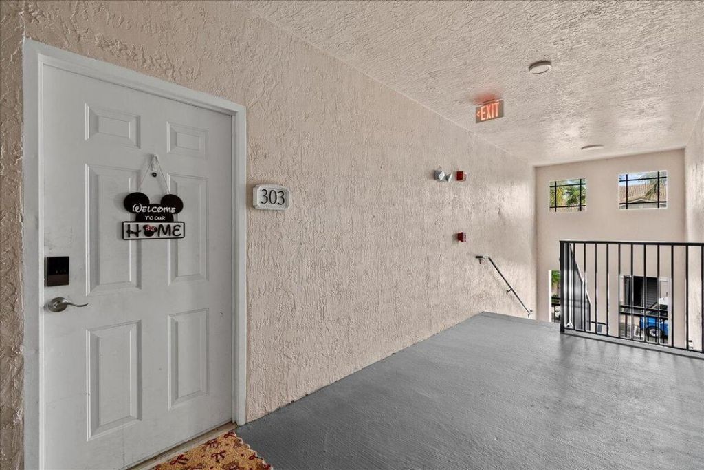 Photo of 2804 Sarento Place #303, Palm Beach Gardens, FL 33410 (MLS # R11154296)