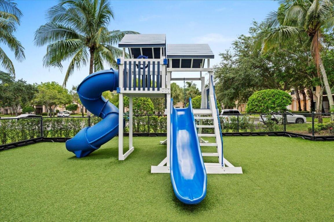 SAN MATERA THE GARDENS CONDO - Residential