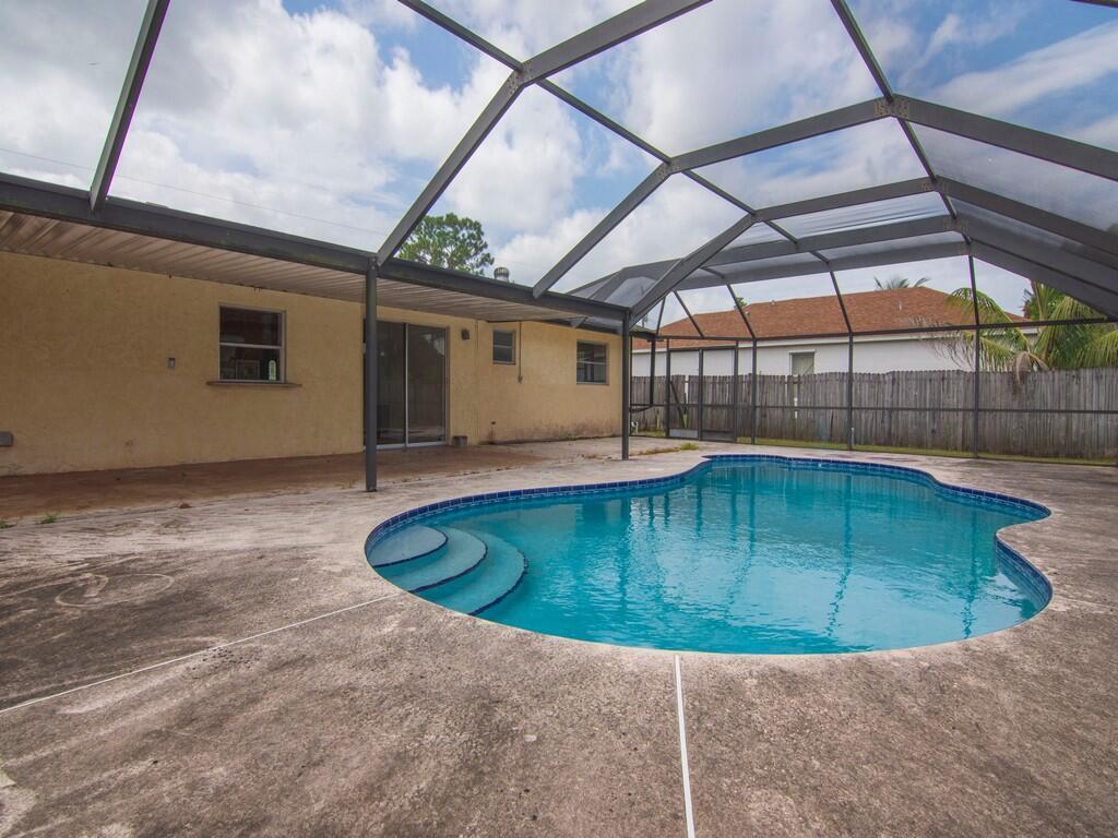 PORT ST LUCIE SECTION 4 - Residential Lease