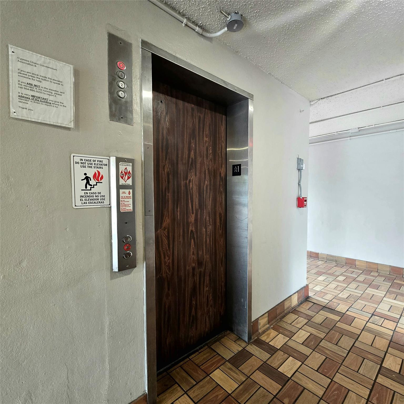 CYPRESS CHASE - Residential