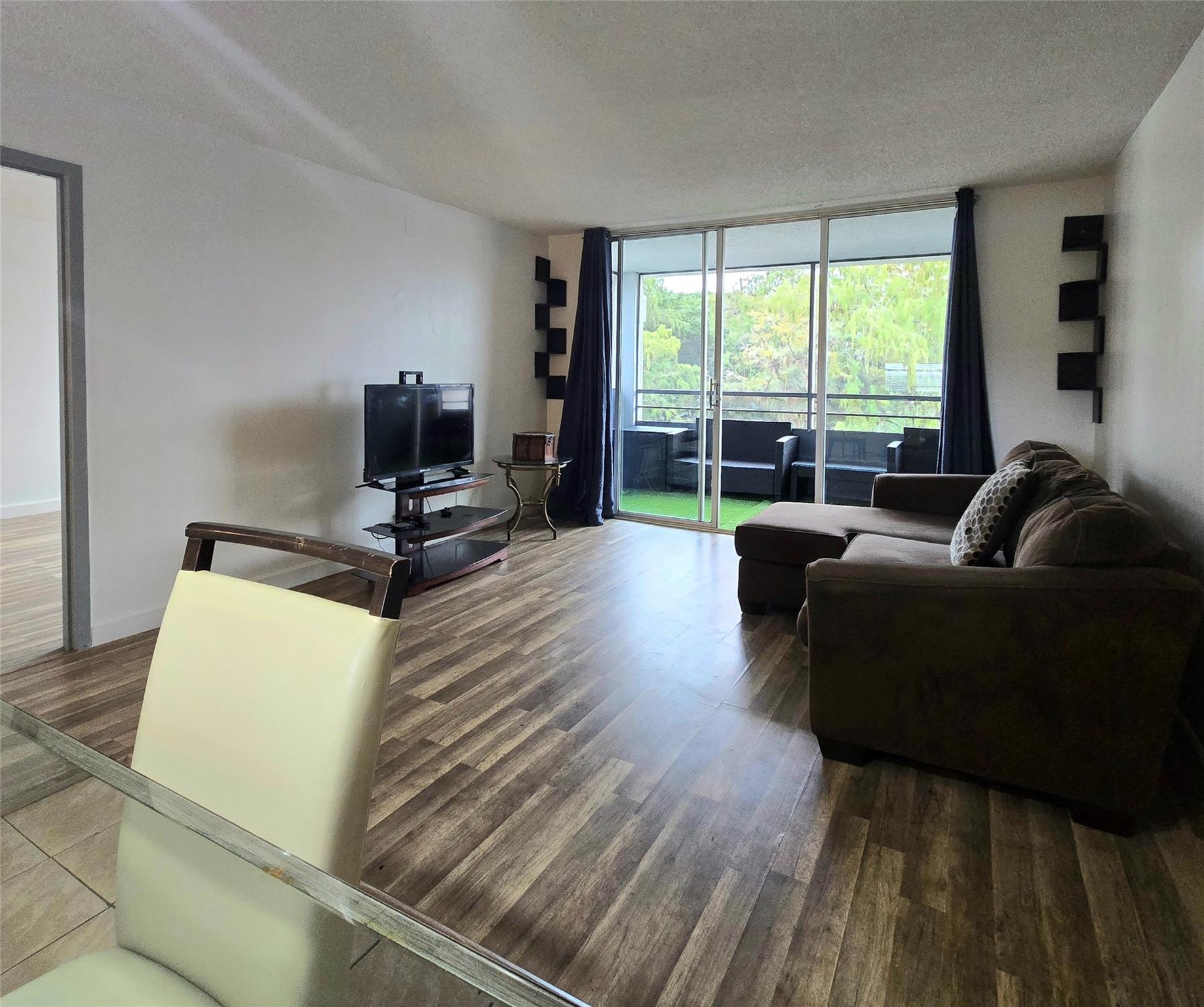 CYPRESS CHASE - Residential