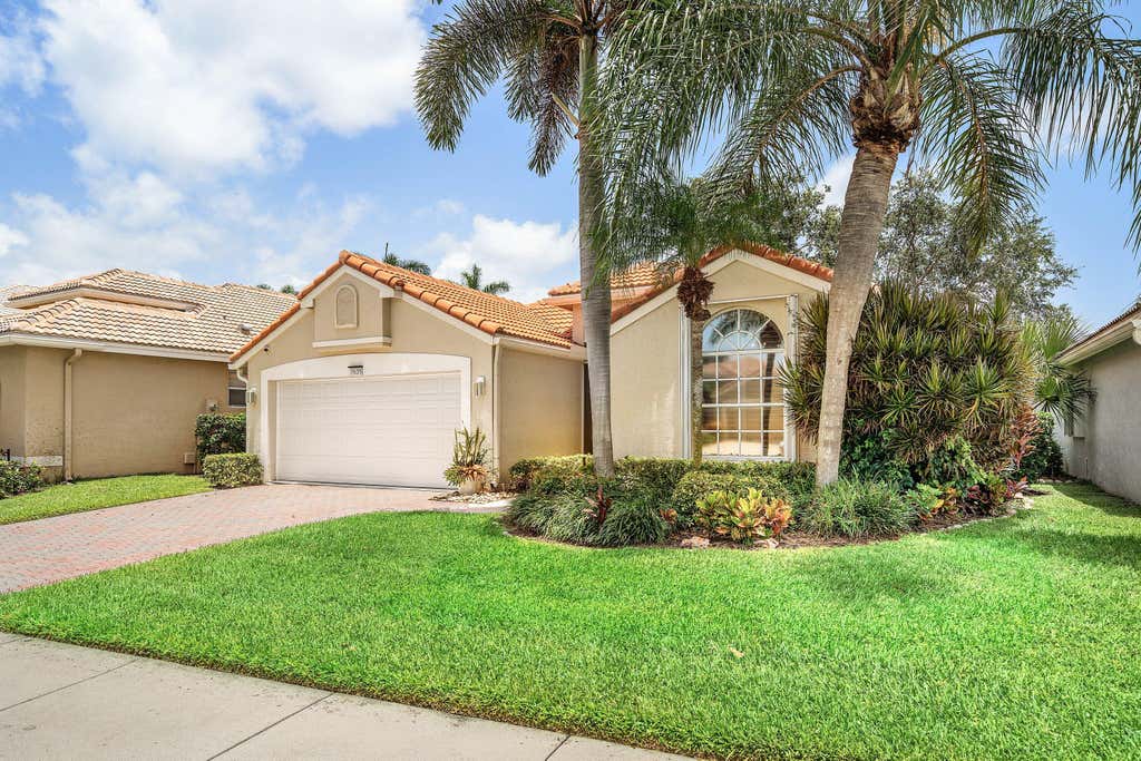 Photo of 7635 Doubleton Drive, Delray Beach, FL 33446 (MLS # B26050673)