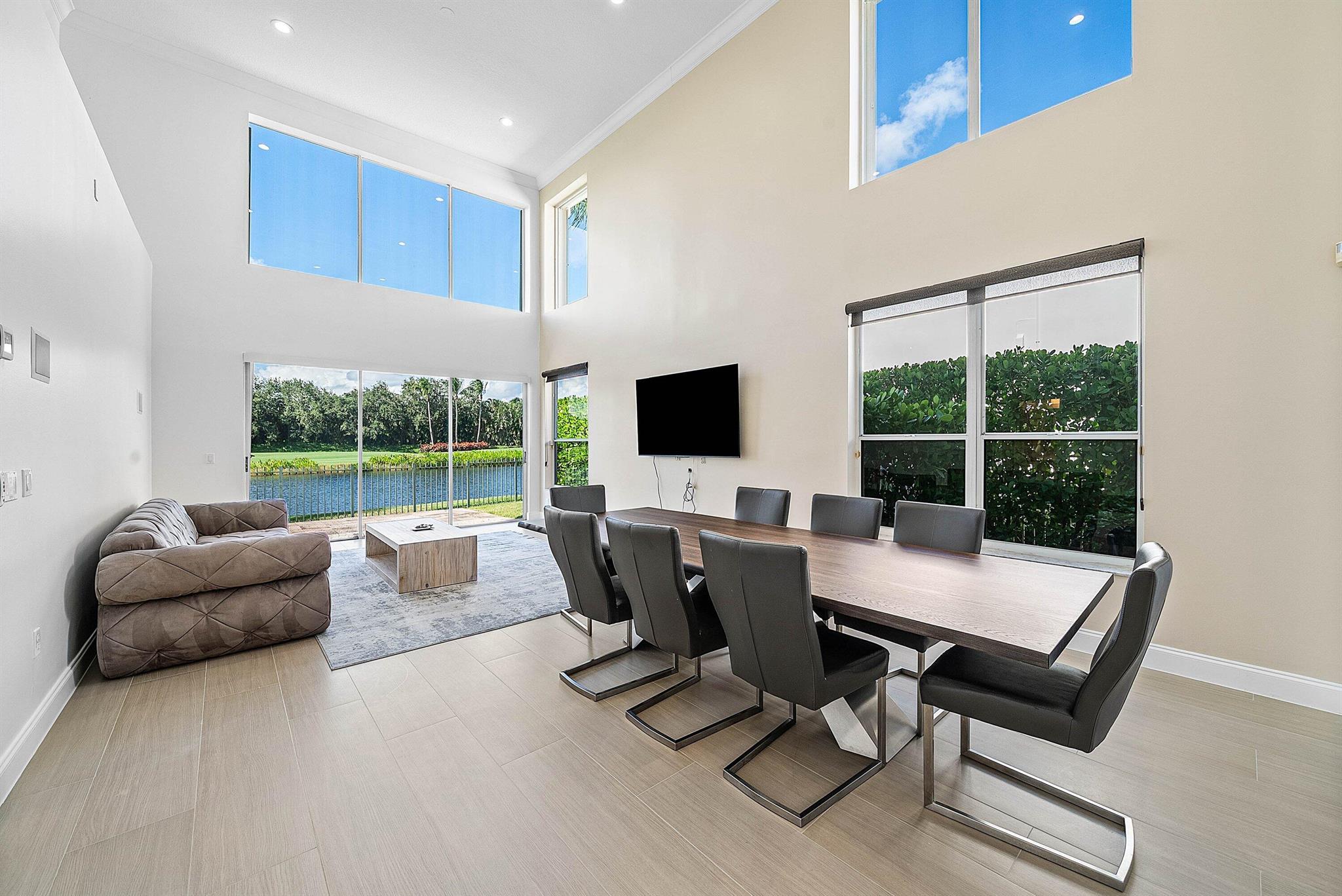 VICTORIA ISLES - Residential Lease