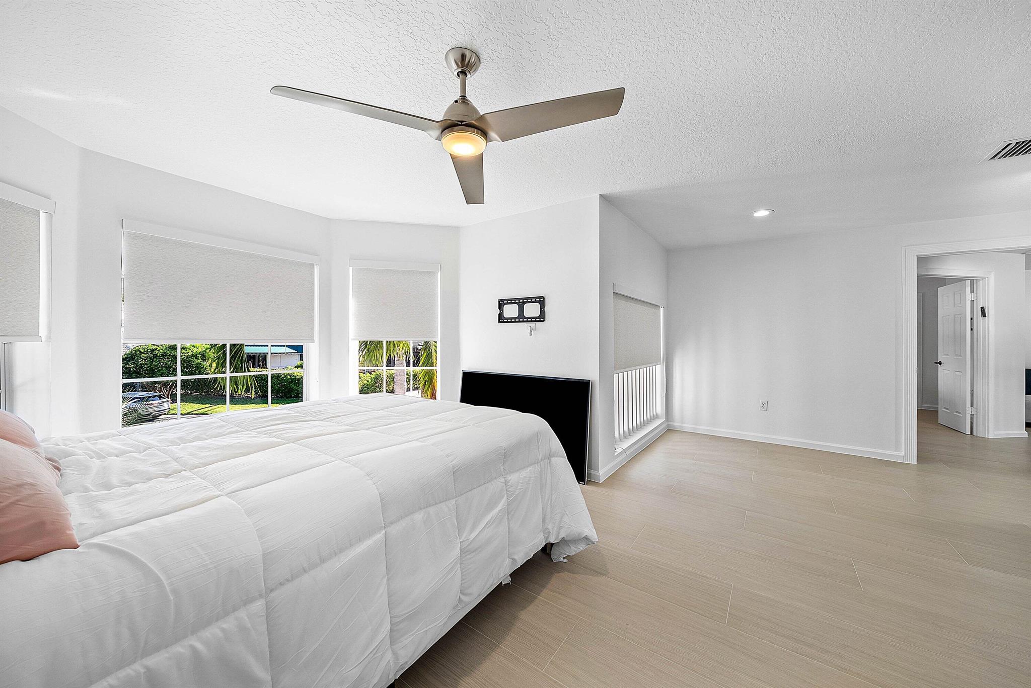 VICTORIA ISLES - Residential Lease