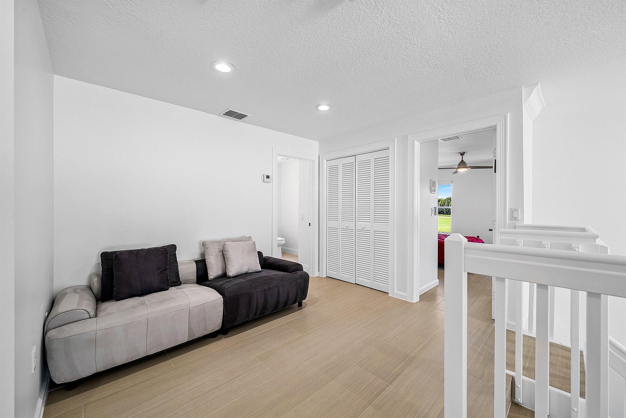 VICTORIA ISLES - Residential Lease