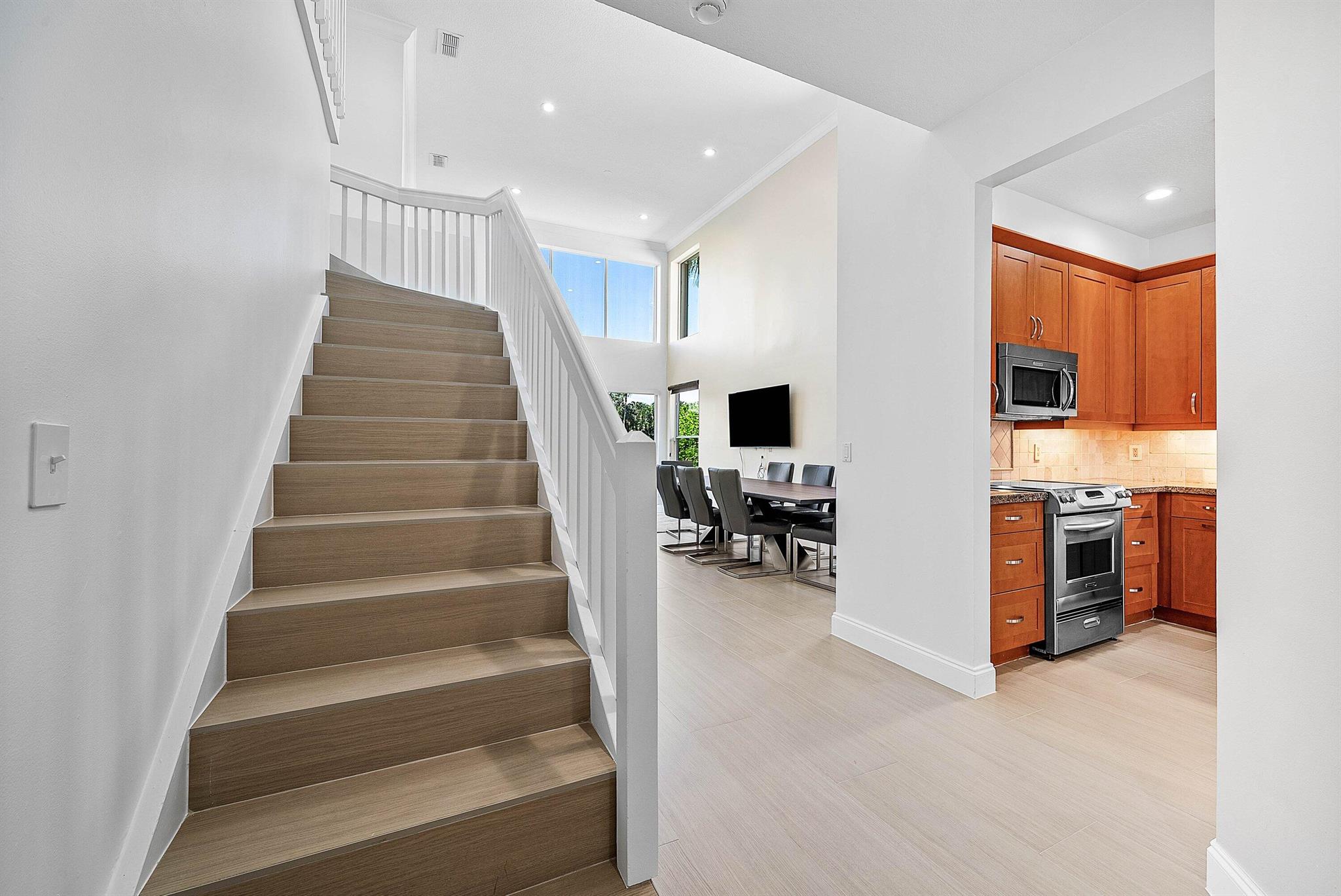 VICTORIA ISLES - Residential Lease