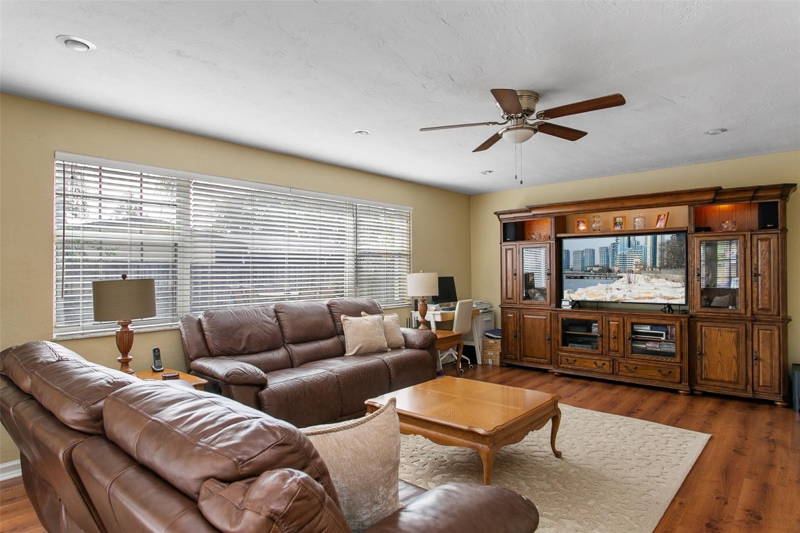 Pembroke Lakes Sec 1 76-4 - Residential