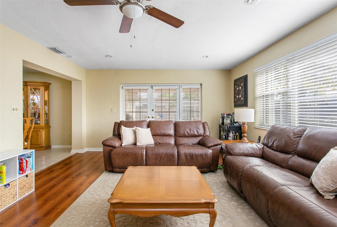 Pembroke Lakes Sec 1 76-4 - Residential