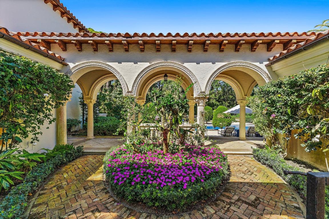 BEARS CLUB - Residential