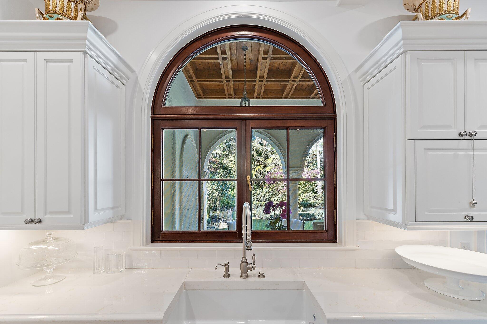BEARS CLUB - Residential