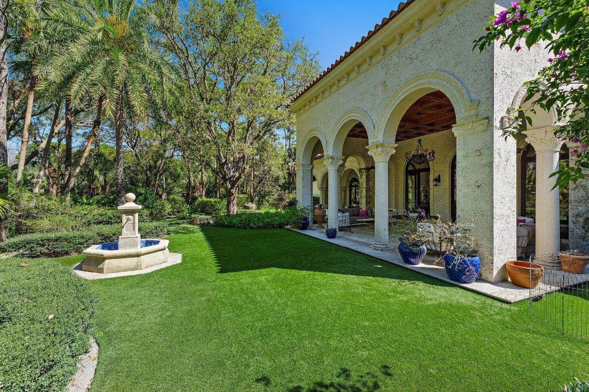 BEARS CLUB - Residential