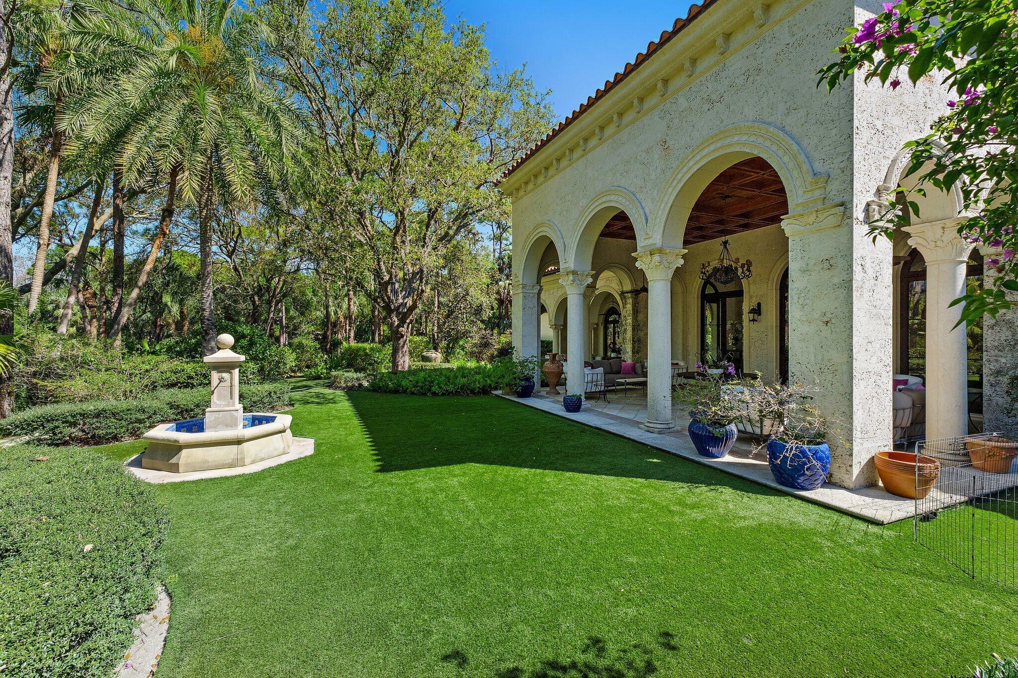 BEARS CLUB - Residential