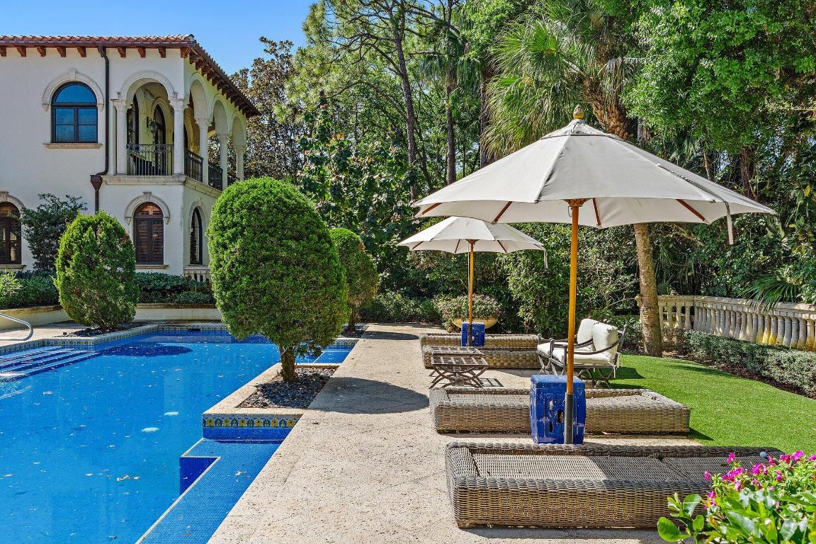 BEARS CLUB - Residential