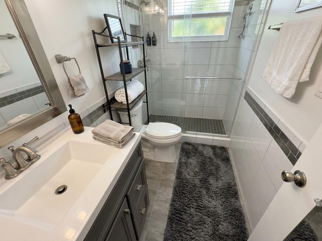 Photo of 2555 NE 11th Street #303, Fort Lauderdale, FL 33304 (MLS # B26074945)