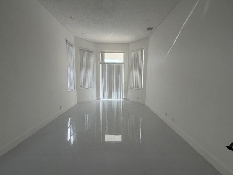 1260 GINGER Circle