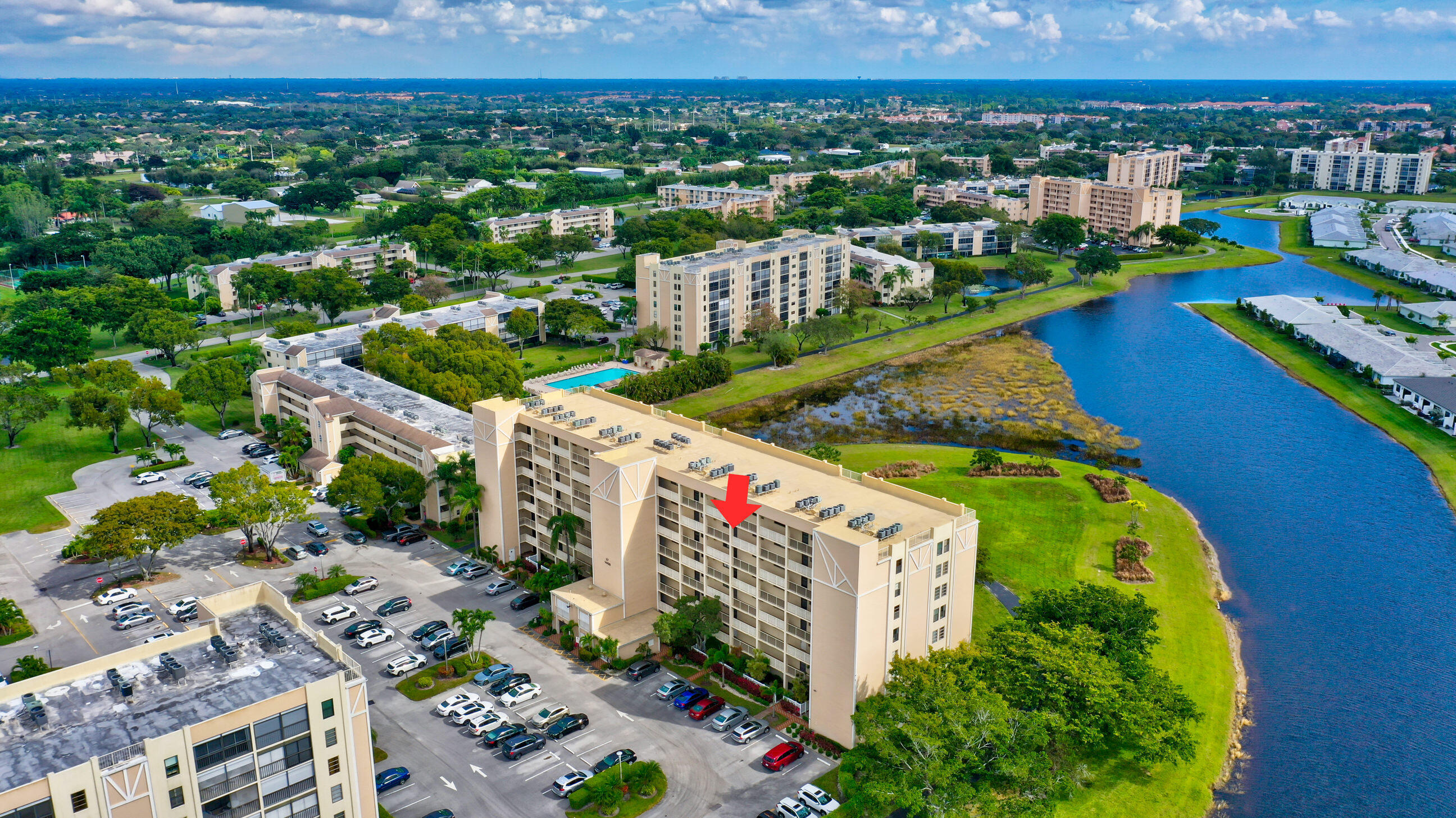 HUNTINGTON LAKES SEC THREE CONDOS - Residential Lease