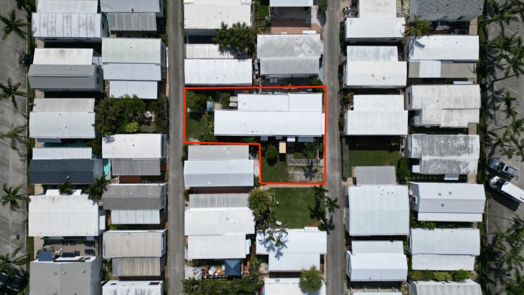 Photo of 8 Hibiscus Drive #I, Briny Breezes, FL 33435 (MLS # R11001133)