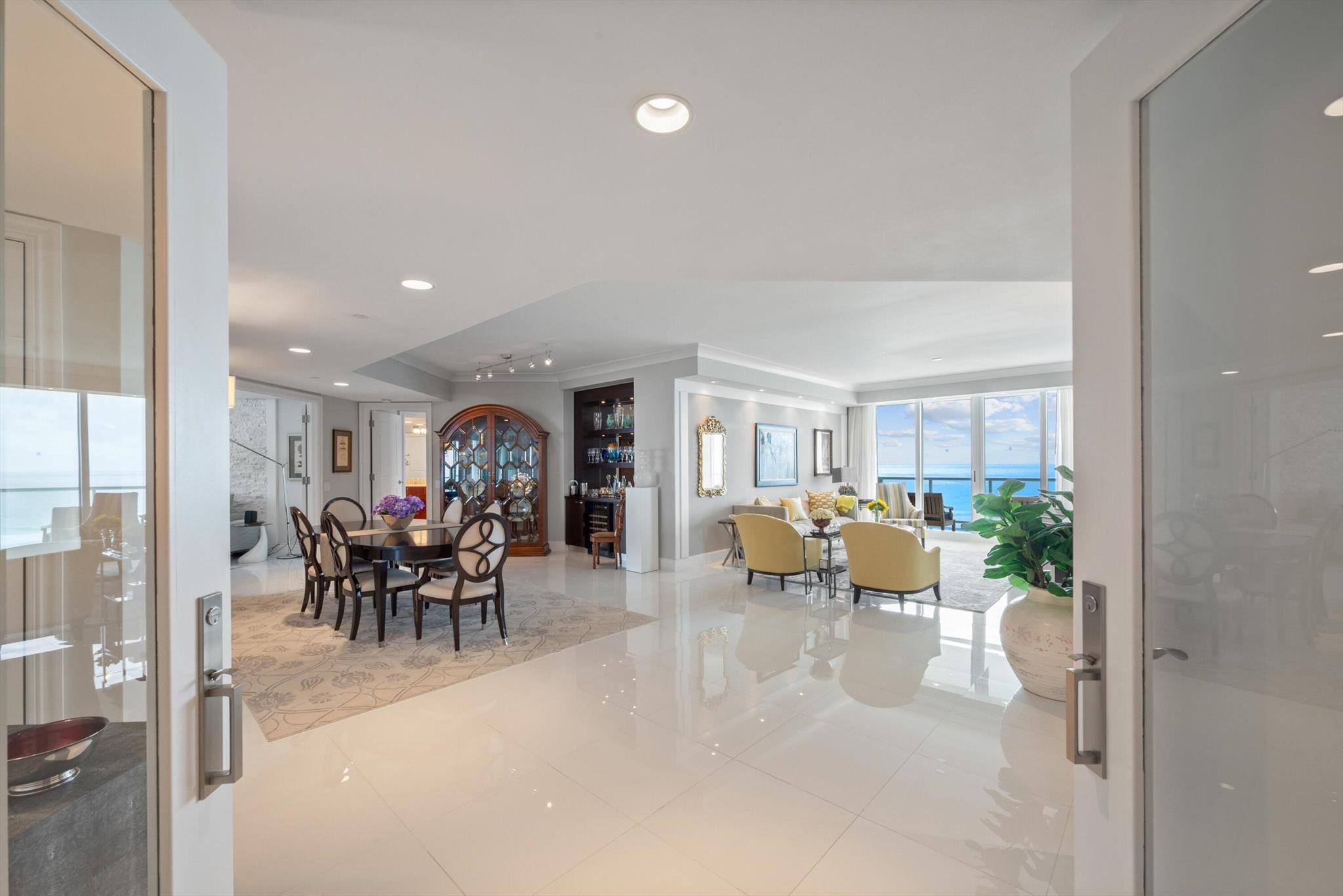 2700 N Ocean Drive 1401b