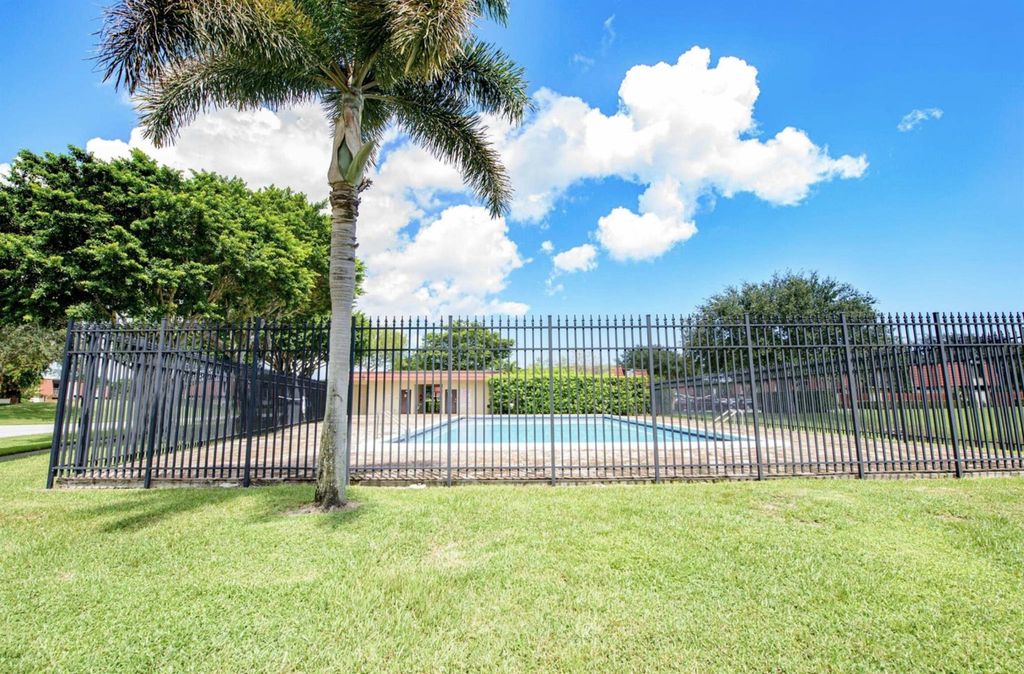 Photo of 3861 Victoria Dr #3861, West Palm Beach, FL 33406 (MLS # R11149808)