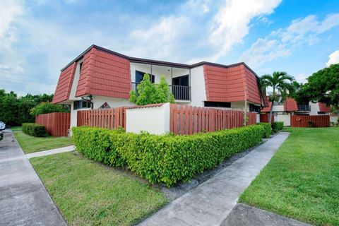 3861 Victoria Dr Drive 3861 West Palm Beach FL 33406