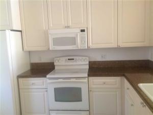 HARBOUR ISLE AT HUTCHINSO - Residential