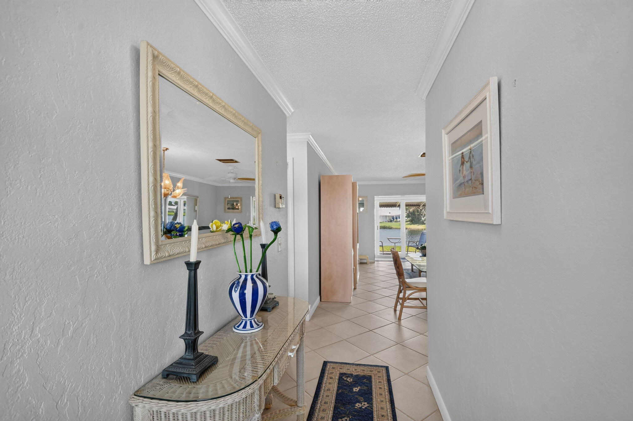 701 SW LAKE Court 109