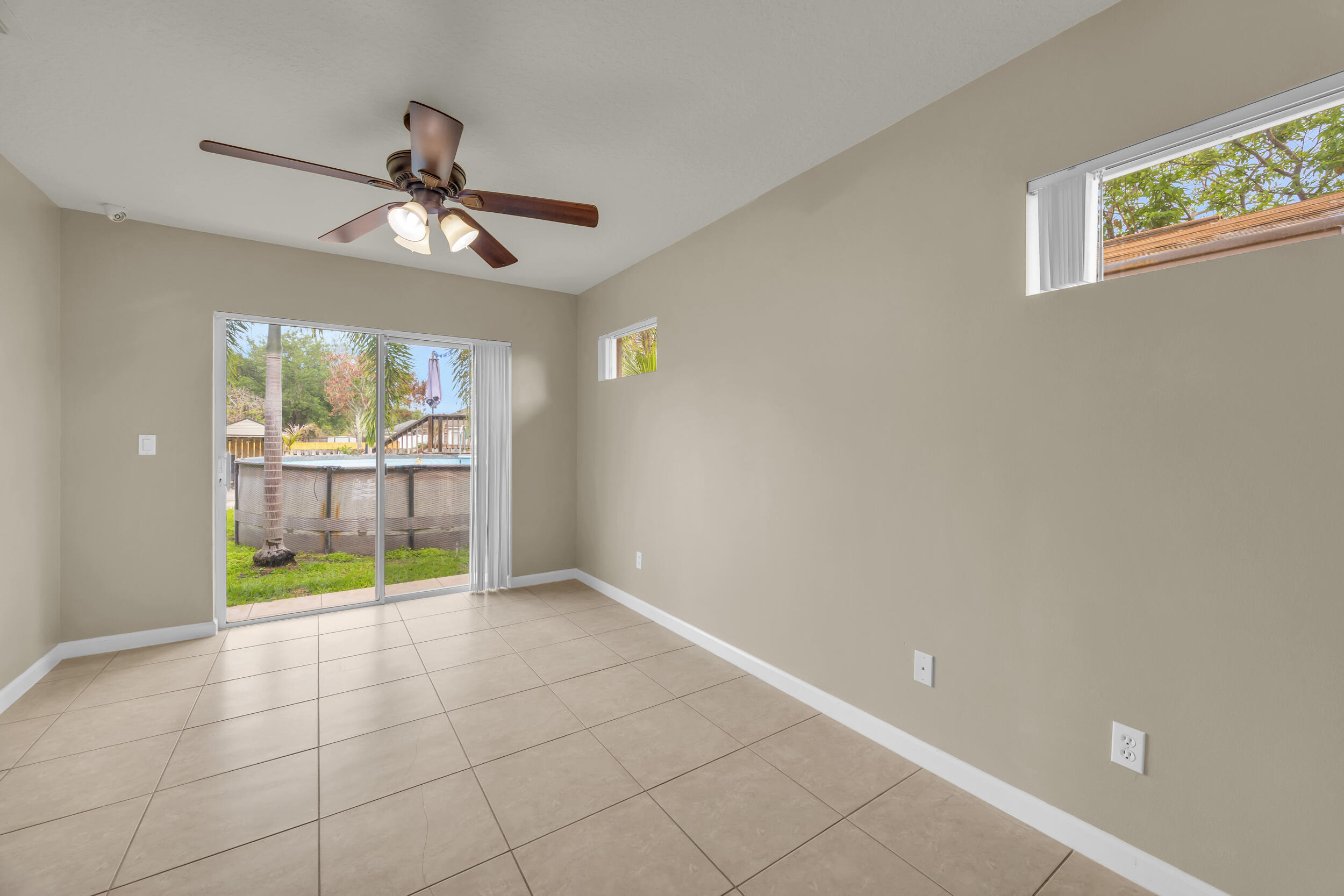 PORT ST LUCIE SECTION 33 - Residential