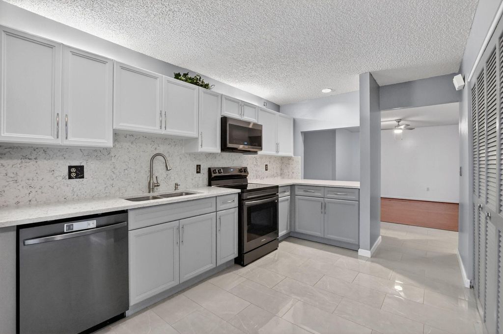 Photo of 9364 Sable Ridge Circle #12-B, Boca Raton, FL 33434 (MLS # R11168784)