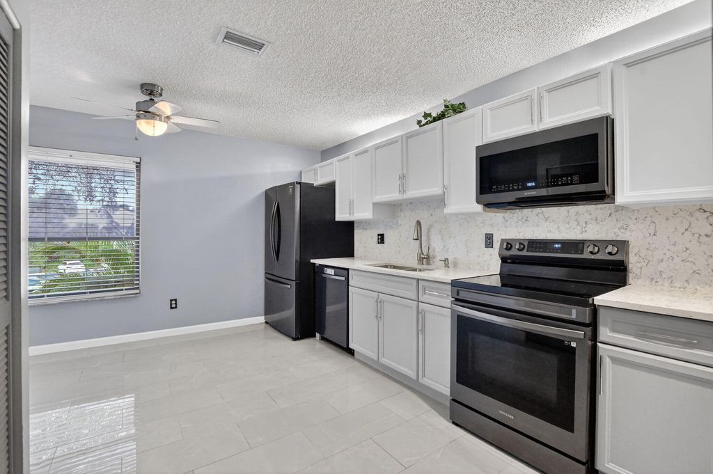 Photo of 9364 Sable Ridge Circle #12-B, Boca Raton, FL 33434 (MLS # R11168784)