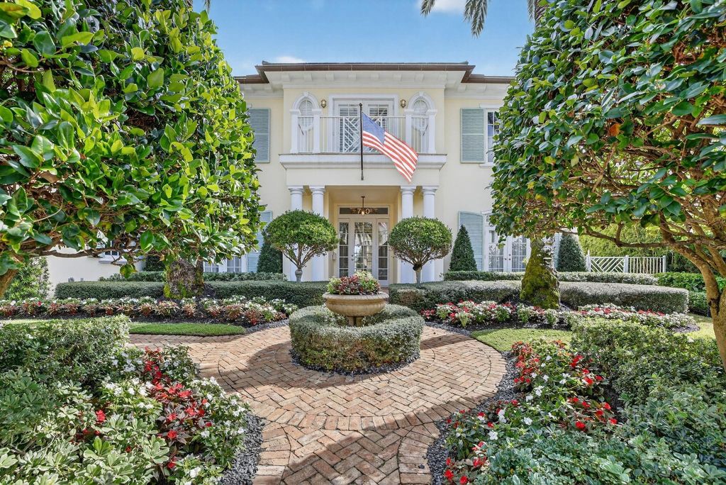 Photo of 710 Isle Of Palms Drive, Fort Lauderdale, FL 33301 (MLS # F10551386)