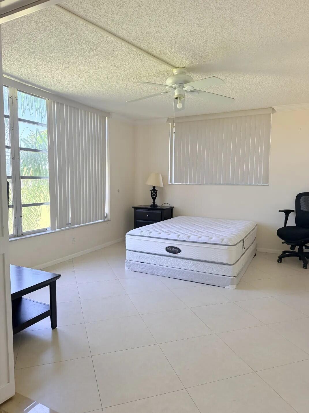 NO 23 PALM-AIRE COUNTRY CLUB - Residential