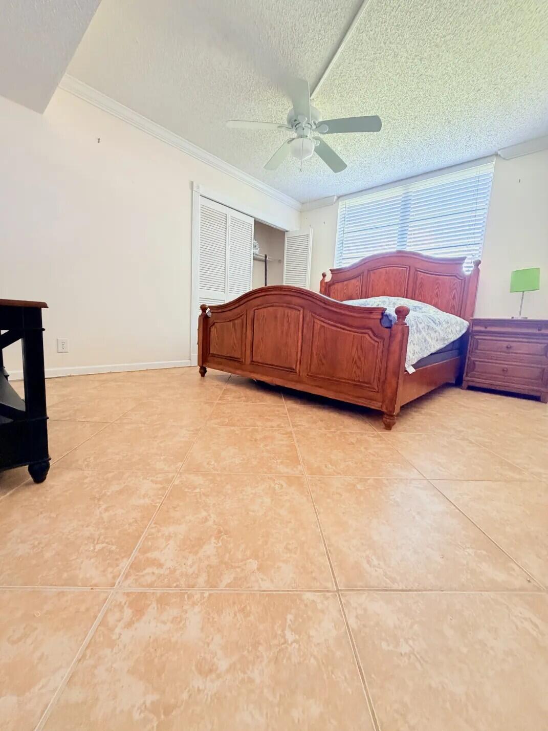 NO 23 PALM-AIRE COUNTRY CLUB - Residential