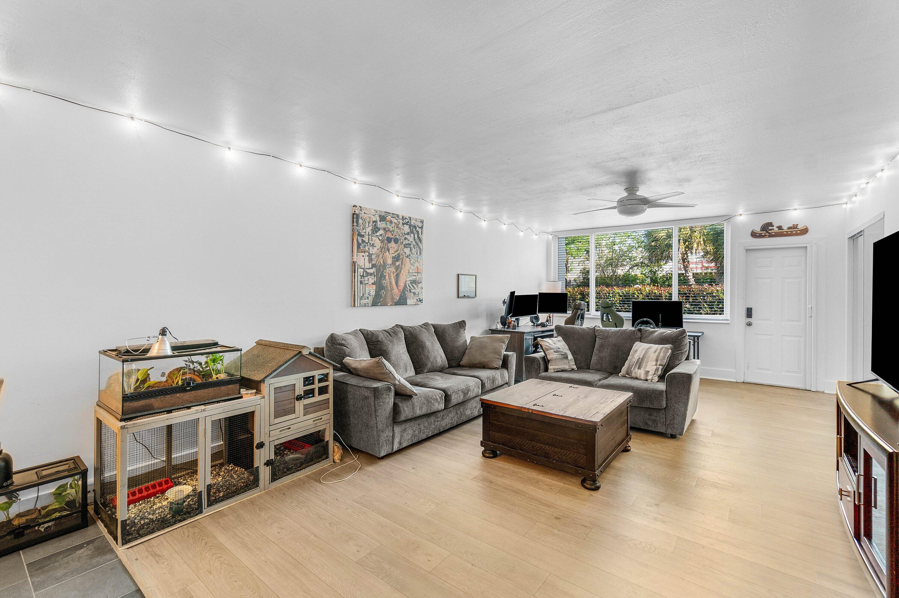 SABAL PINE EAST CONDO - Residential